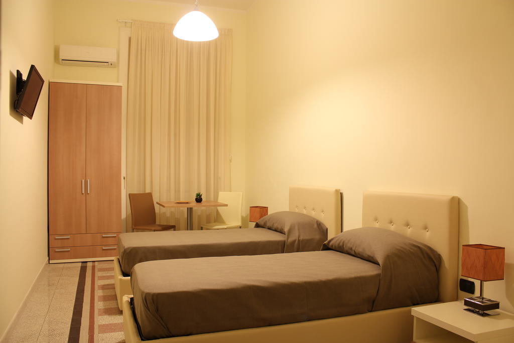 Bed & Breakfast San Francesco Salerno Værelse billede